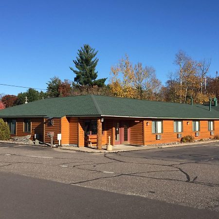 Northwoods Inn & Suites Minocqua Ngoại thất bức ảnh