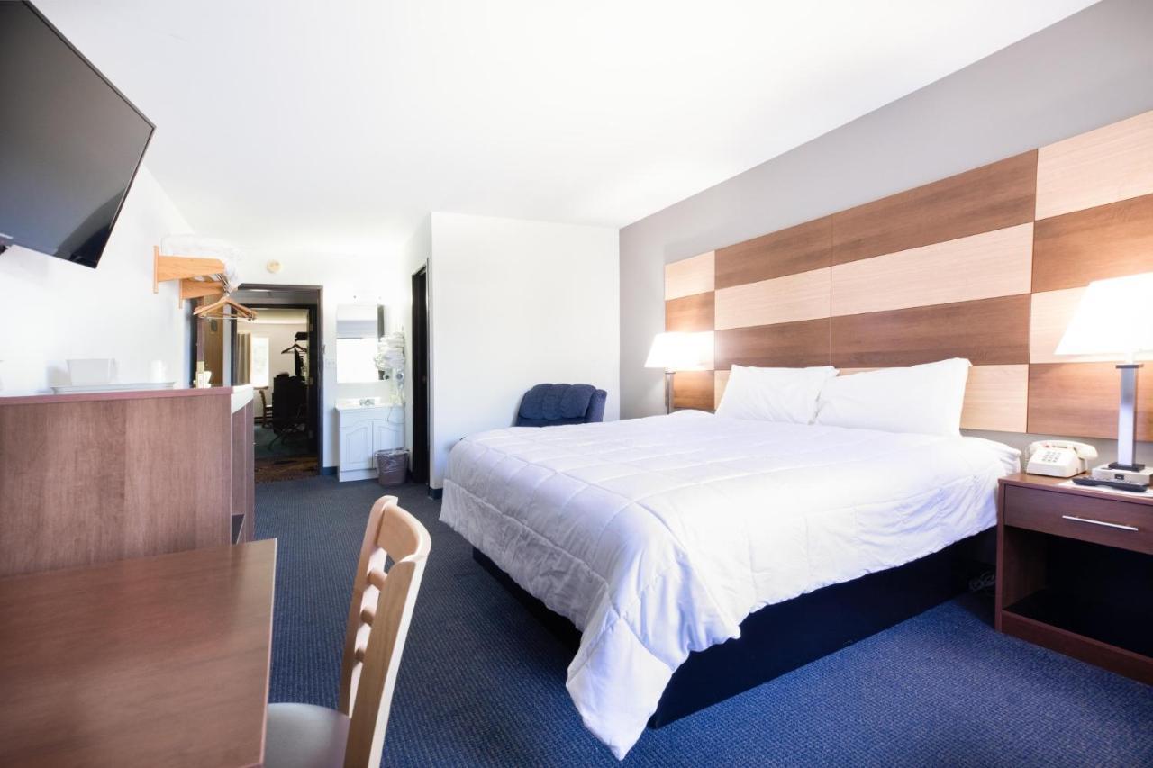 Northwoods Inn & Suites Minocqua Ngoại thất bức ảnh