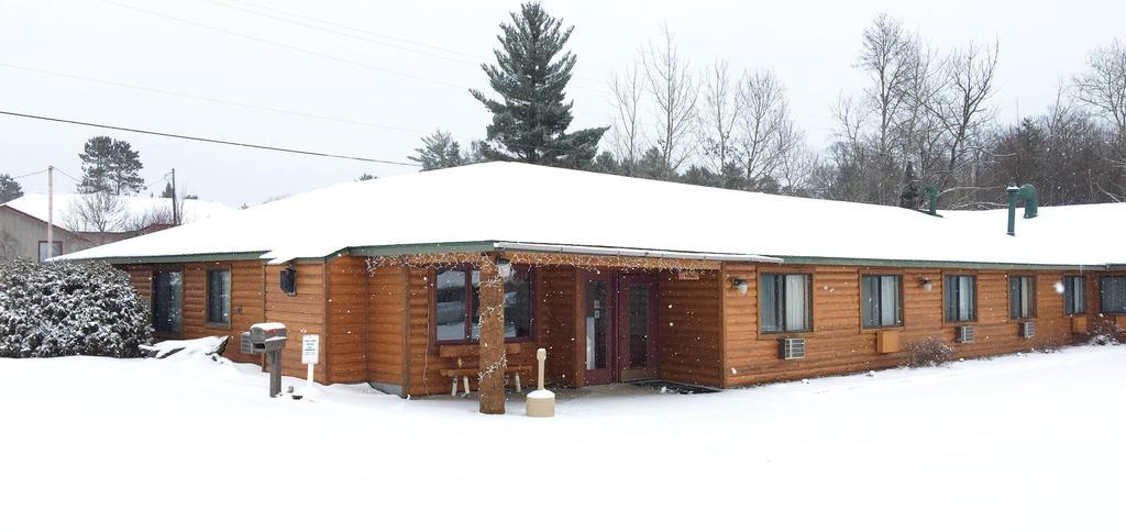 Northwoods Inn & Suites Minocqua Ngoại thất bức ảnh