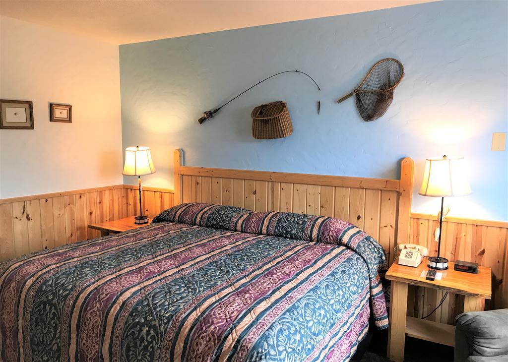 Northwoods Inn & Suites Minocqua Ngoại thất bức ảnh